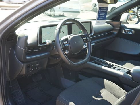 Certified 2024 Hyundai Ioniq 6 SE RWD image 14