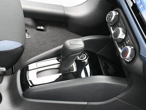New 2025 Nissan Versa SV w/ Trunk Package FWD image 34