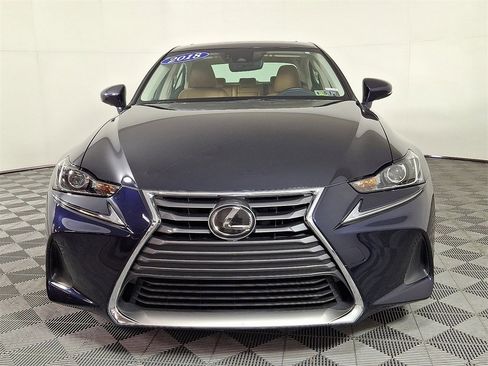 Used 2018 Lexus IS 300 AWD image 5