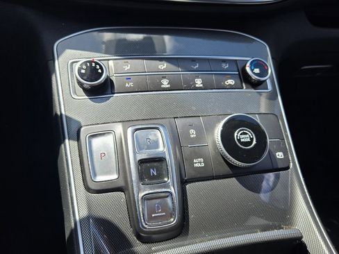 Used 2023 Hyundai Santa Fe SE FWD image 17