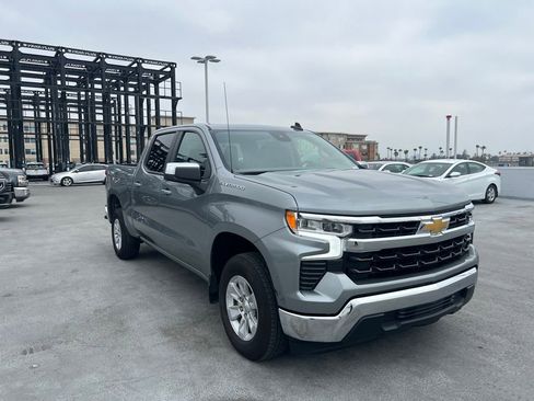 Used 2025 Chevrolet Silverado 1500 LT RWD image 3