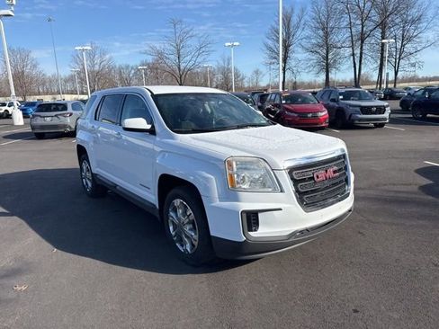 Used 2017 GMC Terrain SLE image 5