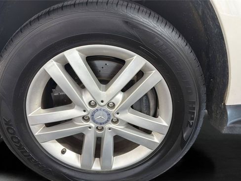 Used 2013 Mercedes-Benz GL 450 4MATIC image 24