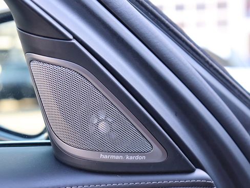 Used 2017 BMW 750i xDrive image 43