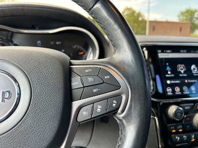 Used 2020 Jeep Grand Cherokee High Altitude AWD/4WD image 13