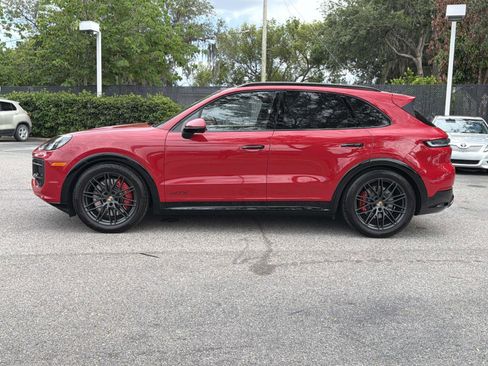 Used 2025 Porsche Cayenne GTS AWD/4WD image 6