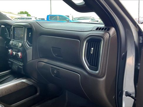 Used 2022 GMC Sierra 1500 Denali w/ Driver Alert Package II AWD/4WD image 13