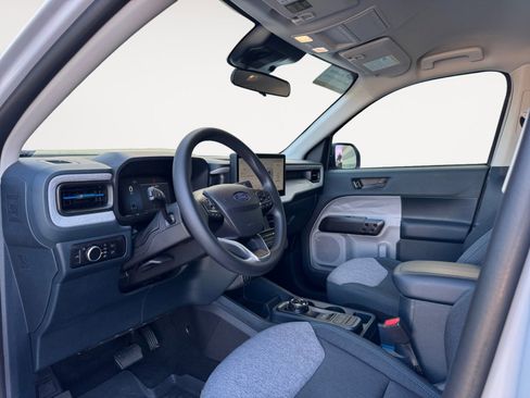 Certified 2025 Ford Maverick XLT w/ Equipment Group 302A image 9