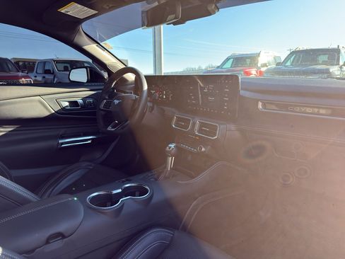 Used 2024 Ford Mustang GT Premium image 12