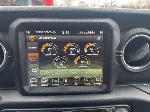 Used 2021 Jeep Wrangler Unlimited Sahara w/ Cold Weather Group image 31