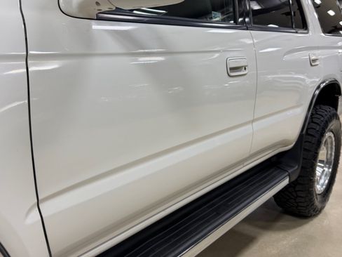 Used 2000 Toyota 4Runner SR5 w/ Upgrade Value Pkg 4 AWD/4WD image 13