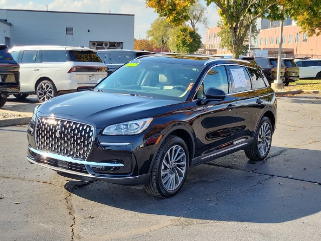 Used 2024 Lincoln Corsair Reserve w/ Equipment Group 201A AWD/4WD image 2