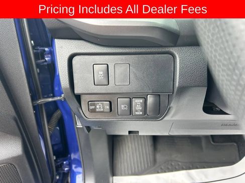 Used 2022 Toyota Tacoma TRD Off-Road AWD/4WD image 6