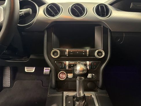 Used 2019 Ford Mustang GT Premium image 15