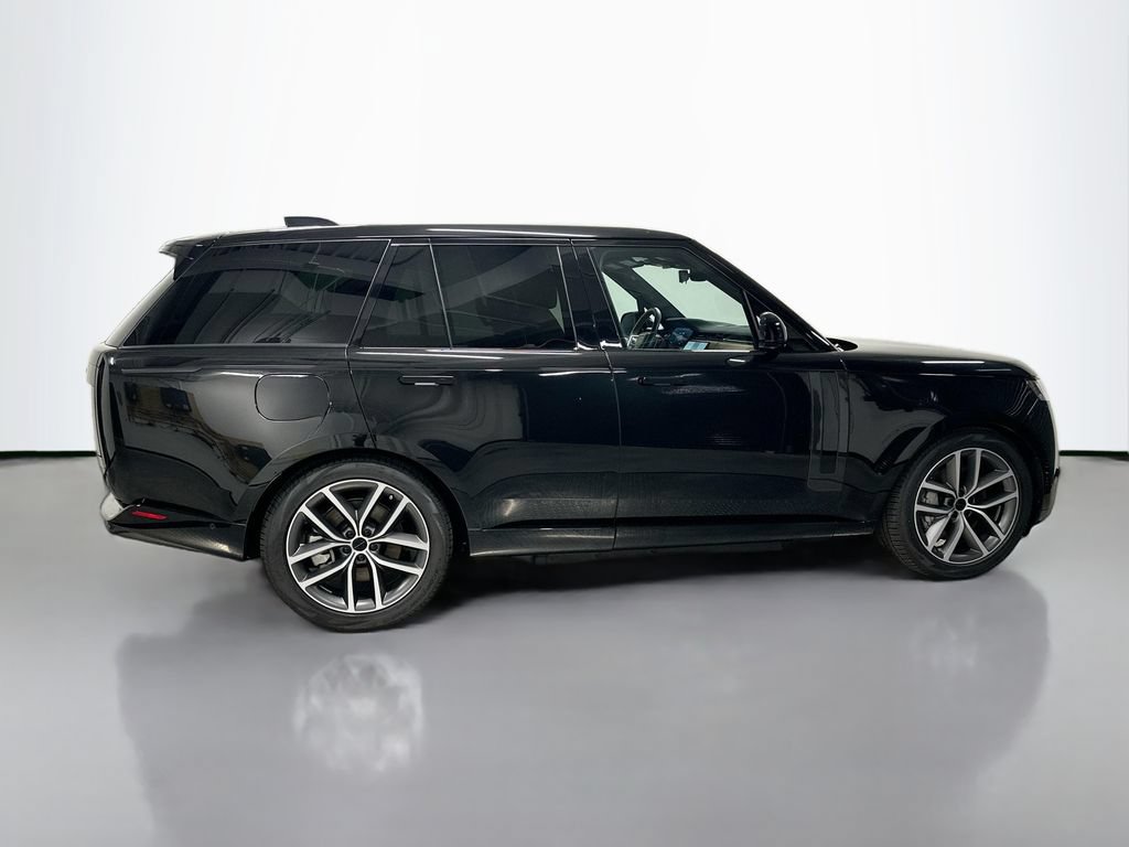 Used 2026 Land Rover Range Rover SE AWD/4WD image 8