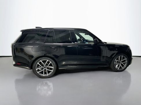 Used 2026 Land Rover Range Rover SE AWD/4WD image 8