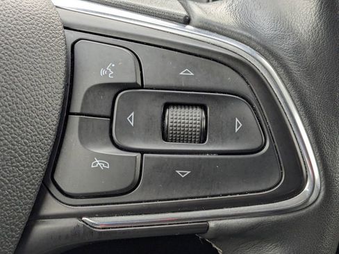 Used 2023 Buick Envision Essence image 18