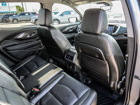Used 2024 GMC Terrain SLT AWD/4WD image 25
