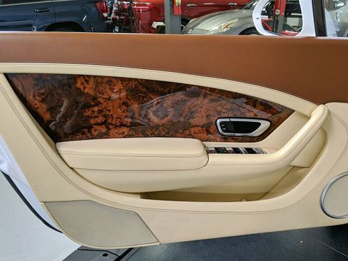 Used 2012 Bentley Continental GT AWD/4WD image 26