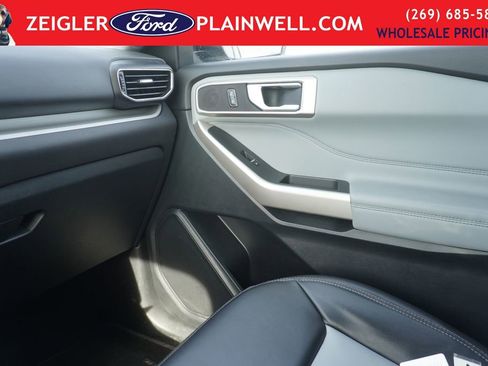 Used 2023 Ford Explorer XLT w/ Equipment Group 202A image 32