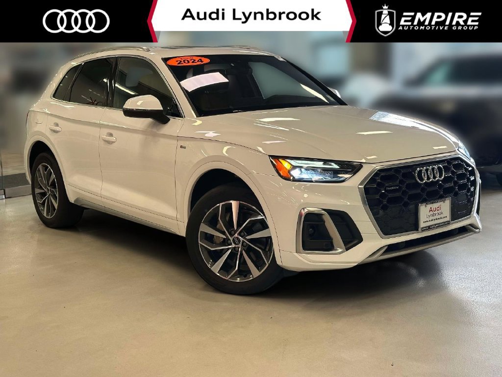 Used 2024 Audi Q5 2.0T Premium w/ Convenience Package AWD/4WD image 1