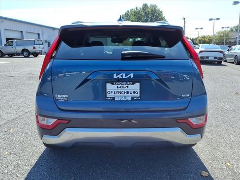 New 2025 Kia Niro EX Touring image 5