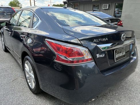 Used 2014 Nissan Altima 2.5 SV FWD image 4