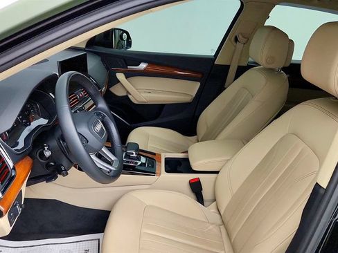 Used 2023 Audi Q5 2.0T Premium AWD/4WD image 21