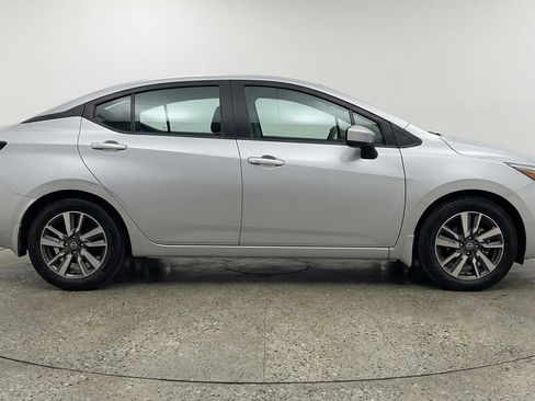 Used 2025 Nissan Versa SV image 11