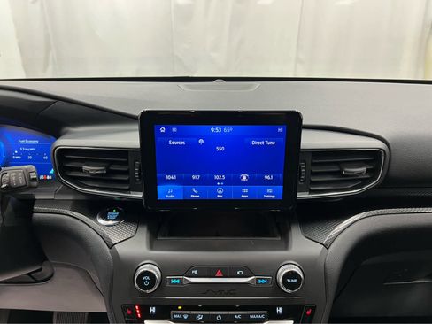Used 2020 Ford Explorer ST image 33