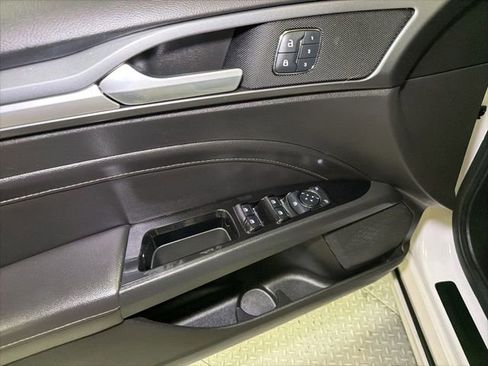 Used 2014 Ford Fusion Titanium AWD/4WD image 24