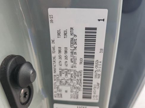 Used 2024 Toyota Tundra SR5 w/ SR5 Convenience Package AWD/4WD image 32