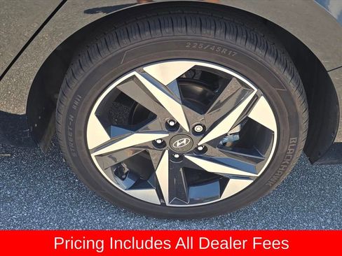 Certified 2022 Hyundai Elantra Limited FWD image 15