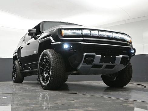 Certified 2026 GMC Hummer EV SUV AWD/4WD image 30