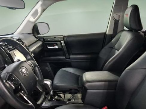 Used 2023 Toyota 4Runner TRD Off-Road Premium w/ Off Road Premium Plus Package AWD/4WD image 32