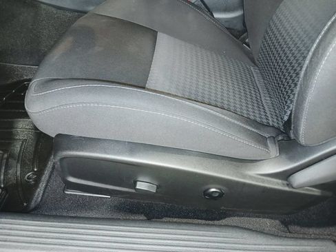 Used 2021 Dodge Challenger GT RWD image 13