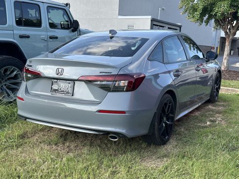 Used 2025 Honda Civic Sport image 3