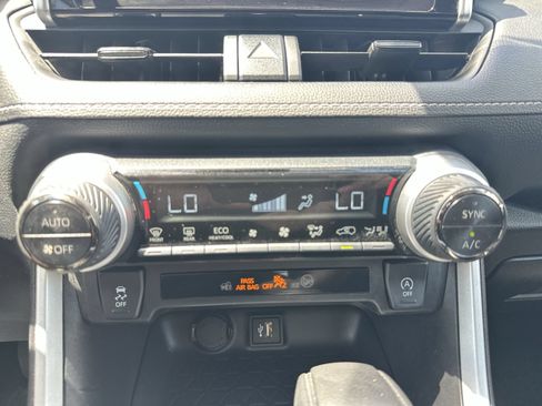 Used 2024 Toyota RAV4 XLE FWD image 16