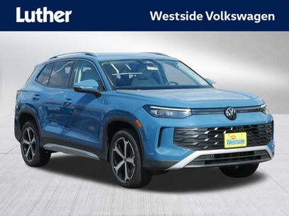 New 2025 Volkswagen Tiguan SE
