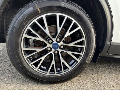 Used 2021 Ford Escape Titanium w/ Titanium Premium Package image 27