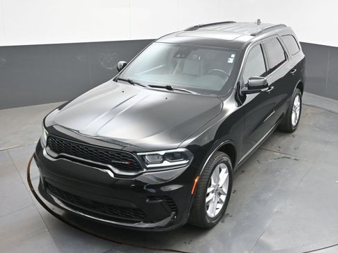 Used 2024 Dodge Durango GT image 28