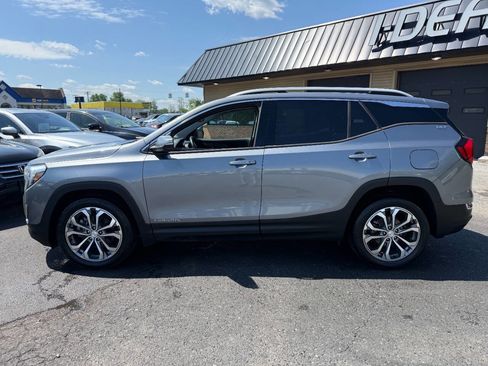 Used 2020 GMC Terrain SLT w/ Preferred Package AWD/4WD image 8