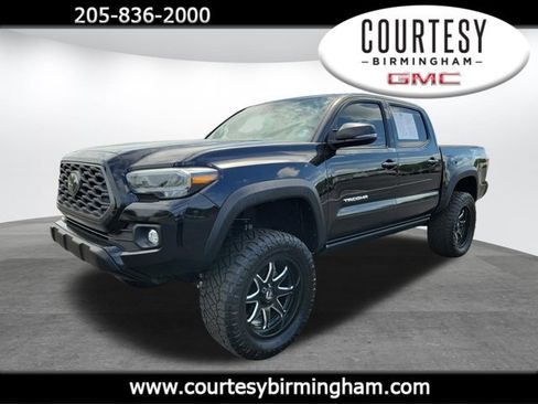 Used 2021 Toyota Tacoma TRD Off-Road w/ TRD Premium Off Road Package AWD/4WD image 1