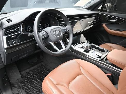 Used 2023 Audi Q7 3.0T Prestige w/ Prestige Package AWD/4WD image 12