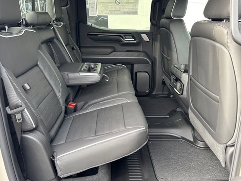 New 2026 GMC Sierra 1500 AT4X AWD/4WD image 17