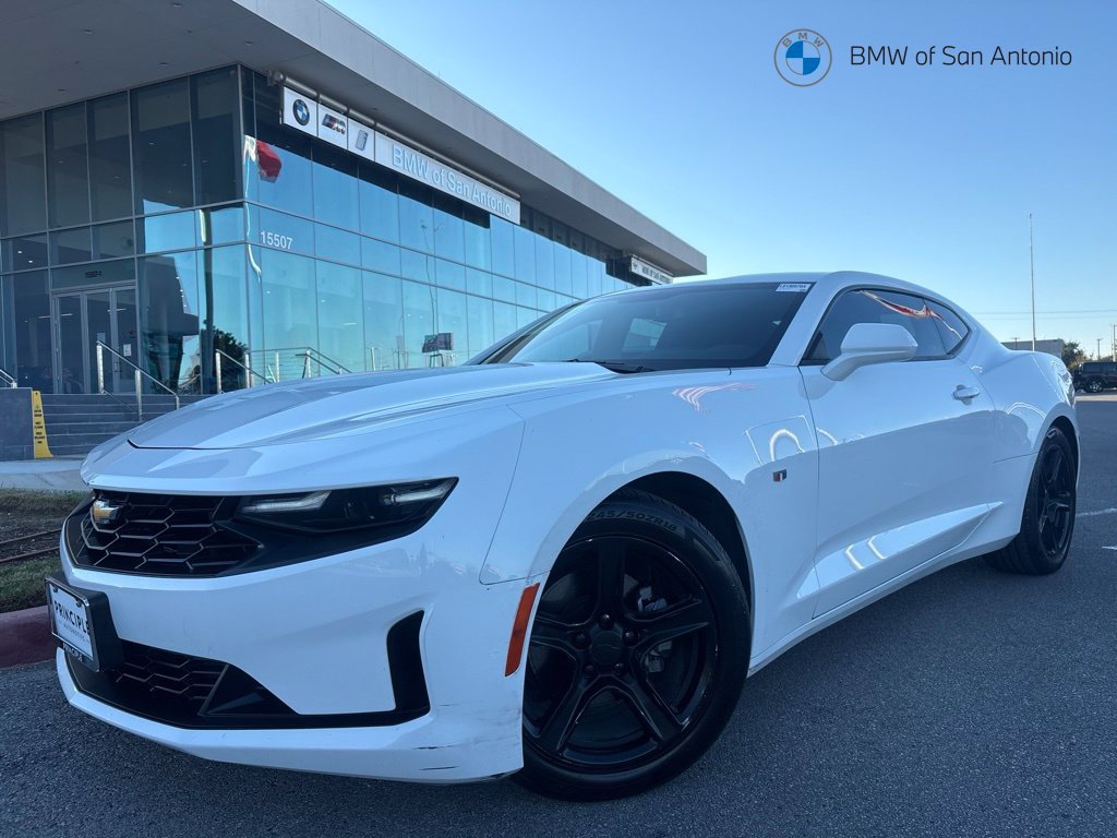 Used 2020 Chevrolet Camaro LT RWD image 1