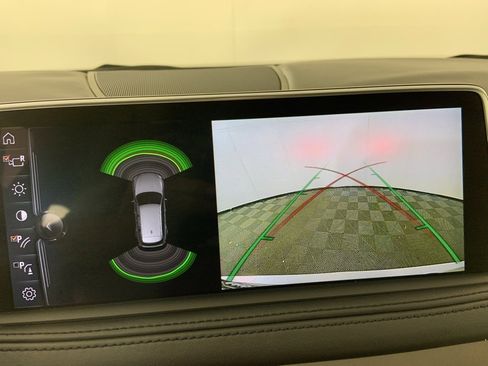 Used 2017 BMW X5 xDrive50i image 12