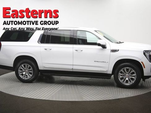 Used 2025 GMC Yukon XL Denali AWD/4WD image 49
