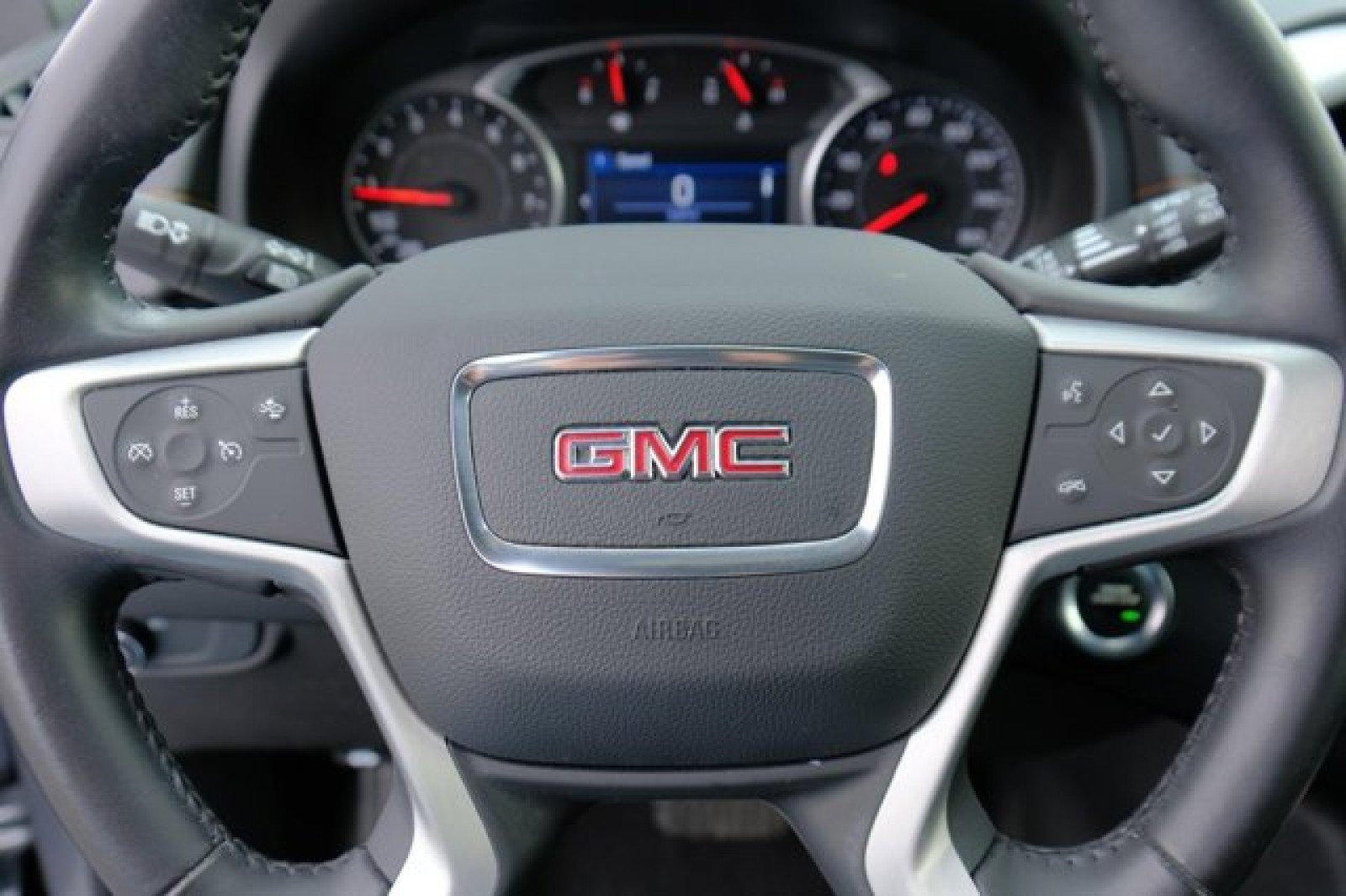 Used 2020 GMC Terrain SLE w/ Driver Convenience Package AWD/4WD image 25