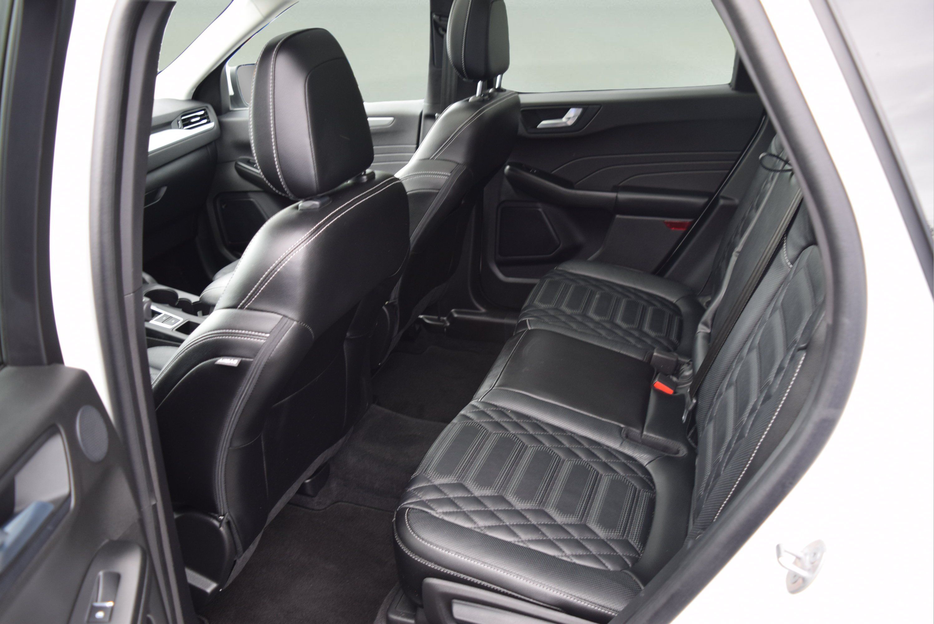 Certified 2023 Ford Escape Platinum w/ Premium Technology Package AWD/4WD image 8